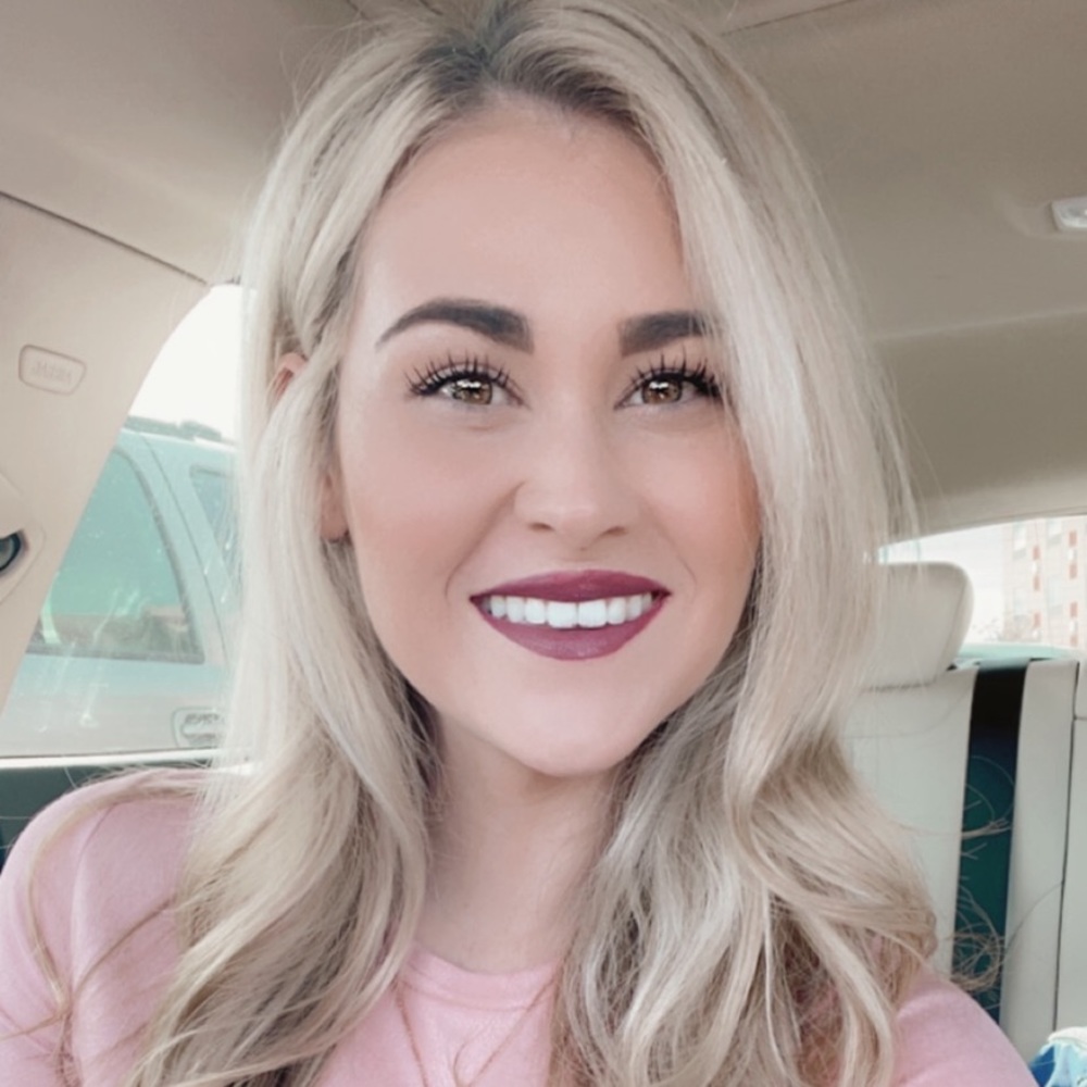 Meet your Posher, Danielle
